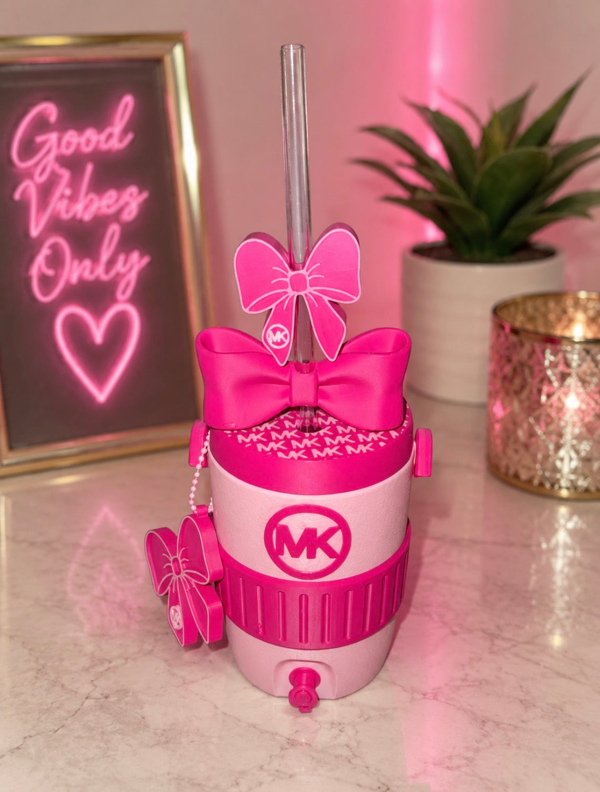 MK can holder
